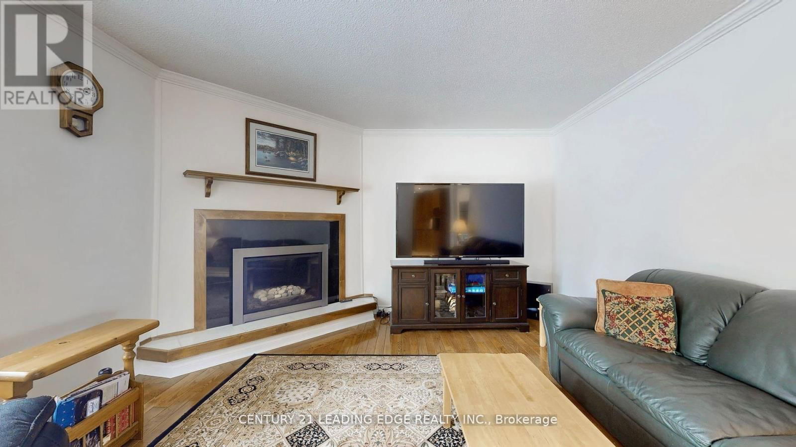 25 COLLEEN CRESCENT Image 15