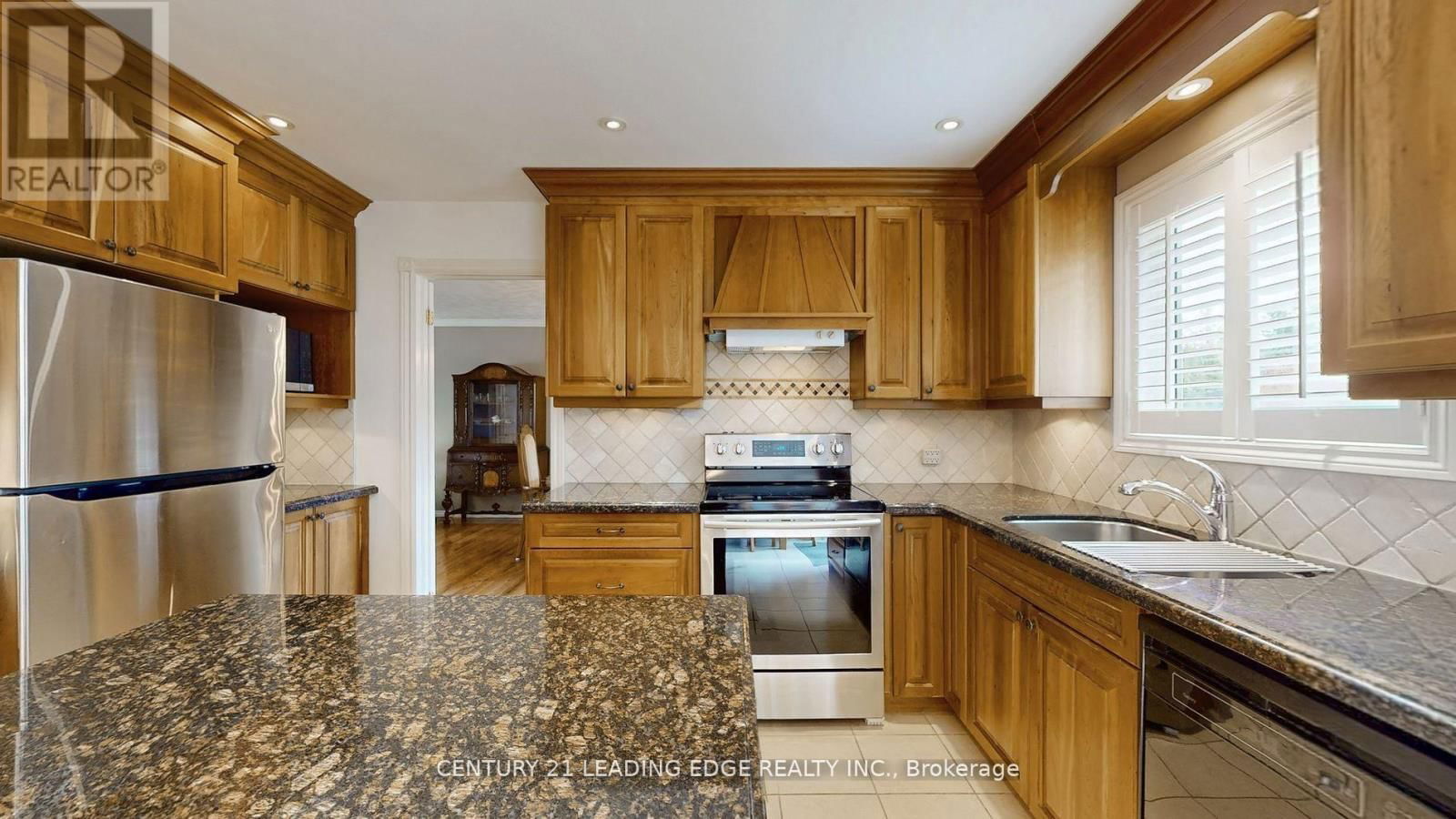 25 COLLEEN CRESCENT Image 23