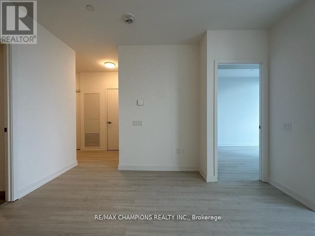 5905 - 3883 QUARTZ ROAD Image 16