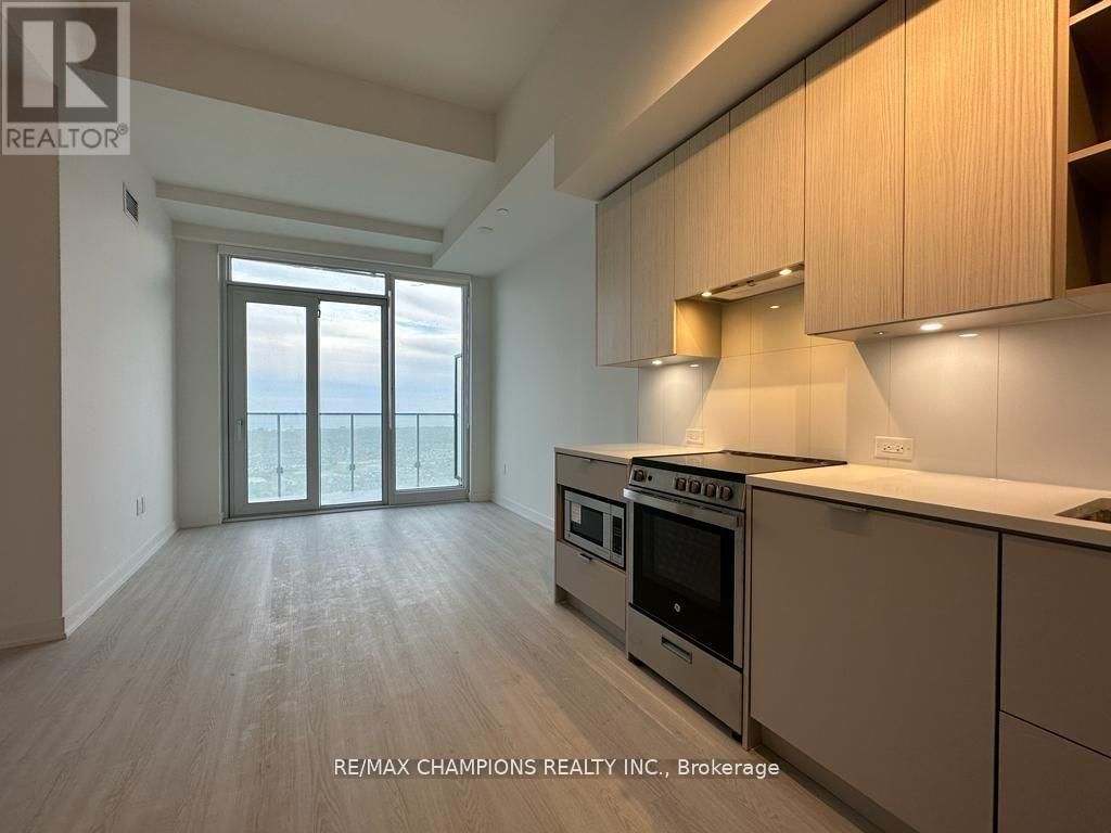 5905 - 3883 QUARTZ ROAD Image 6
