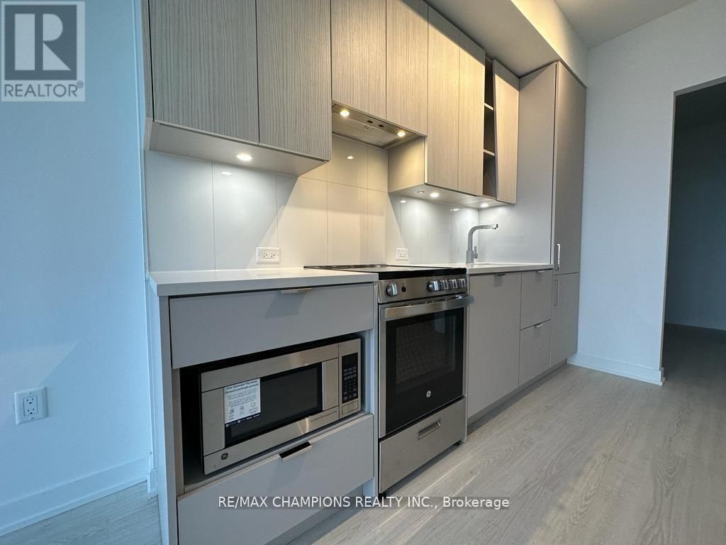 5905 - 3883 QUARTZ ROAD Image 8