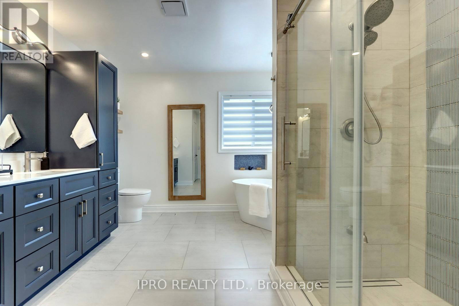 10 BERTON BOULEVARD Image 22