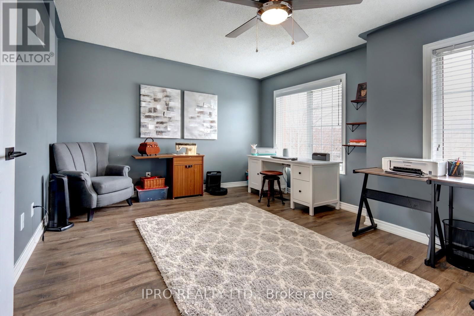 10 BERTON BOULEVARD Image 29