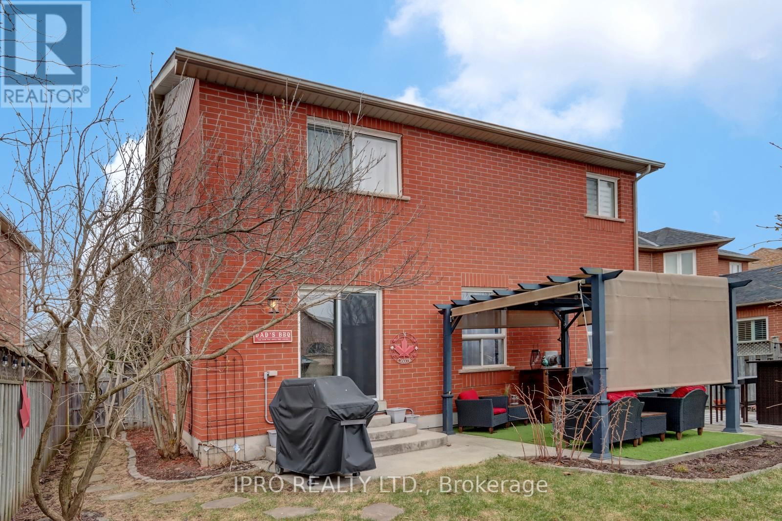 10 BERTON BOULEVARD Image 39
