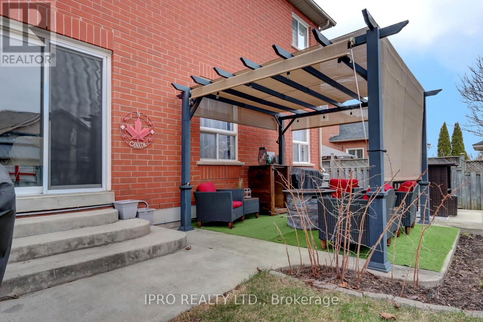10 BERTON BOULEVARD Image 40