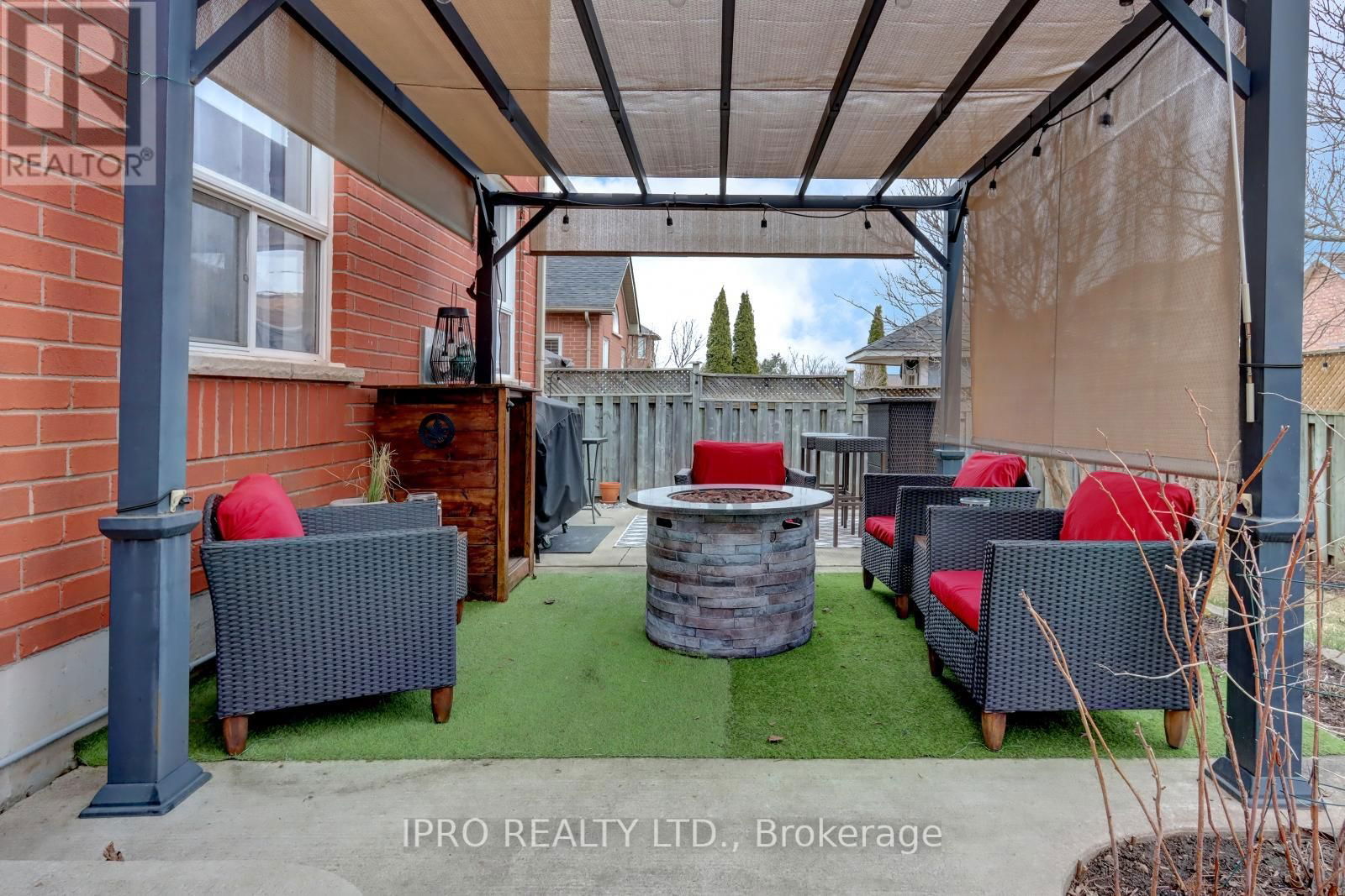 10 BERTON BOULEVARD Image 42
