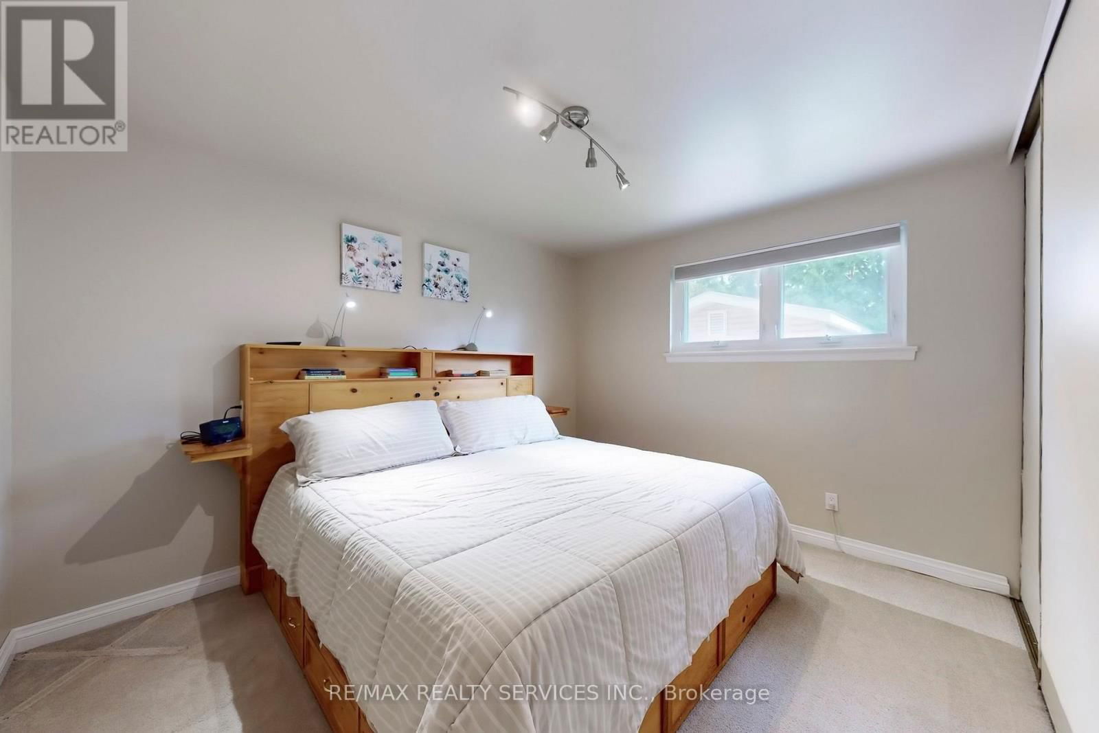 18 HEGGIE ROAD Image 16