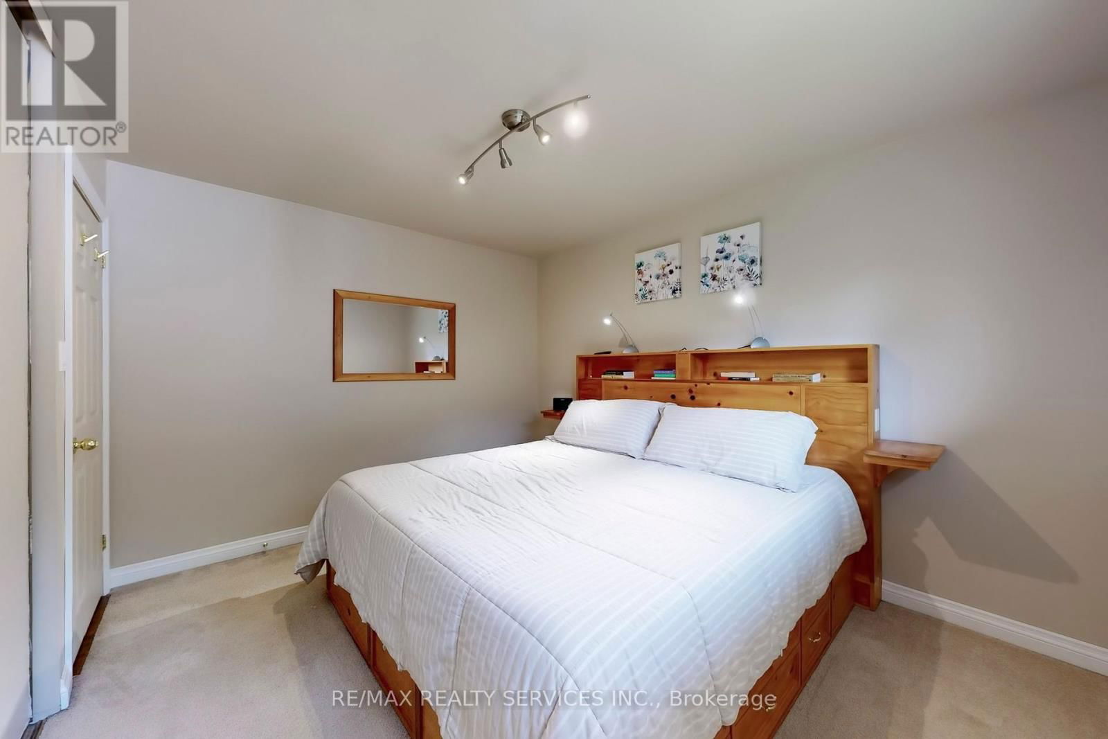 18 HEGGIE ROAD Image 17