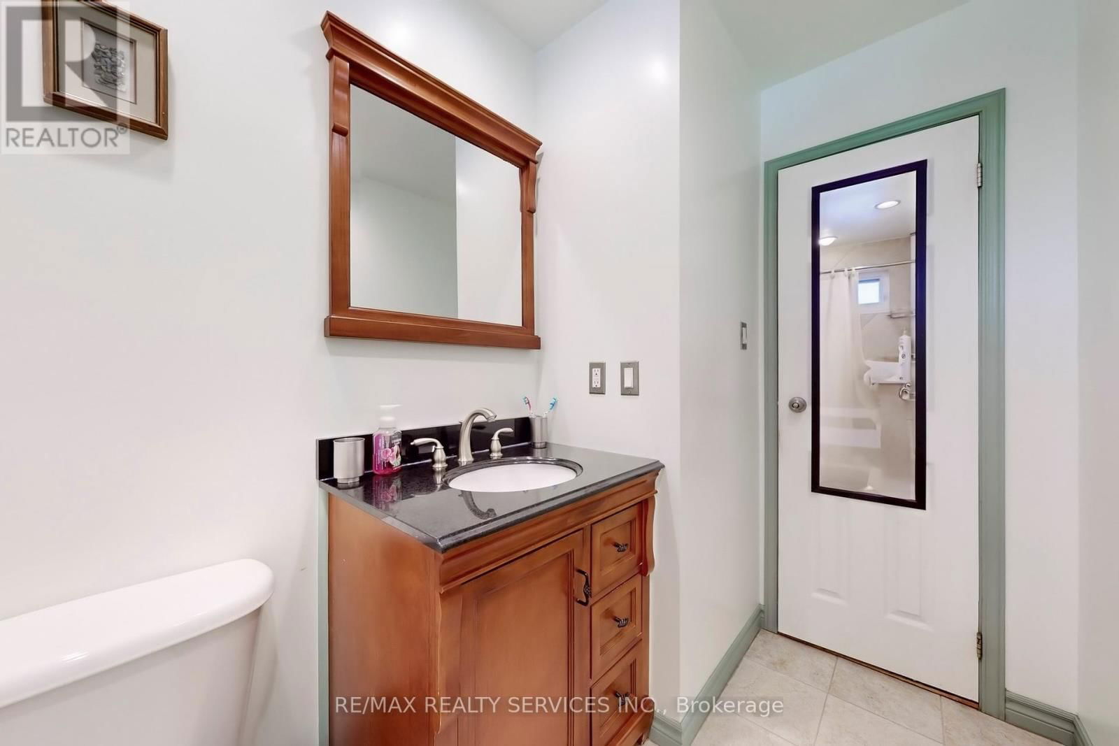 18 HEGGIE ROAD Image 21