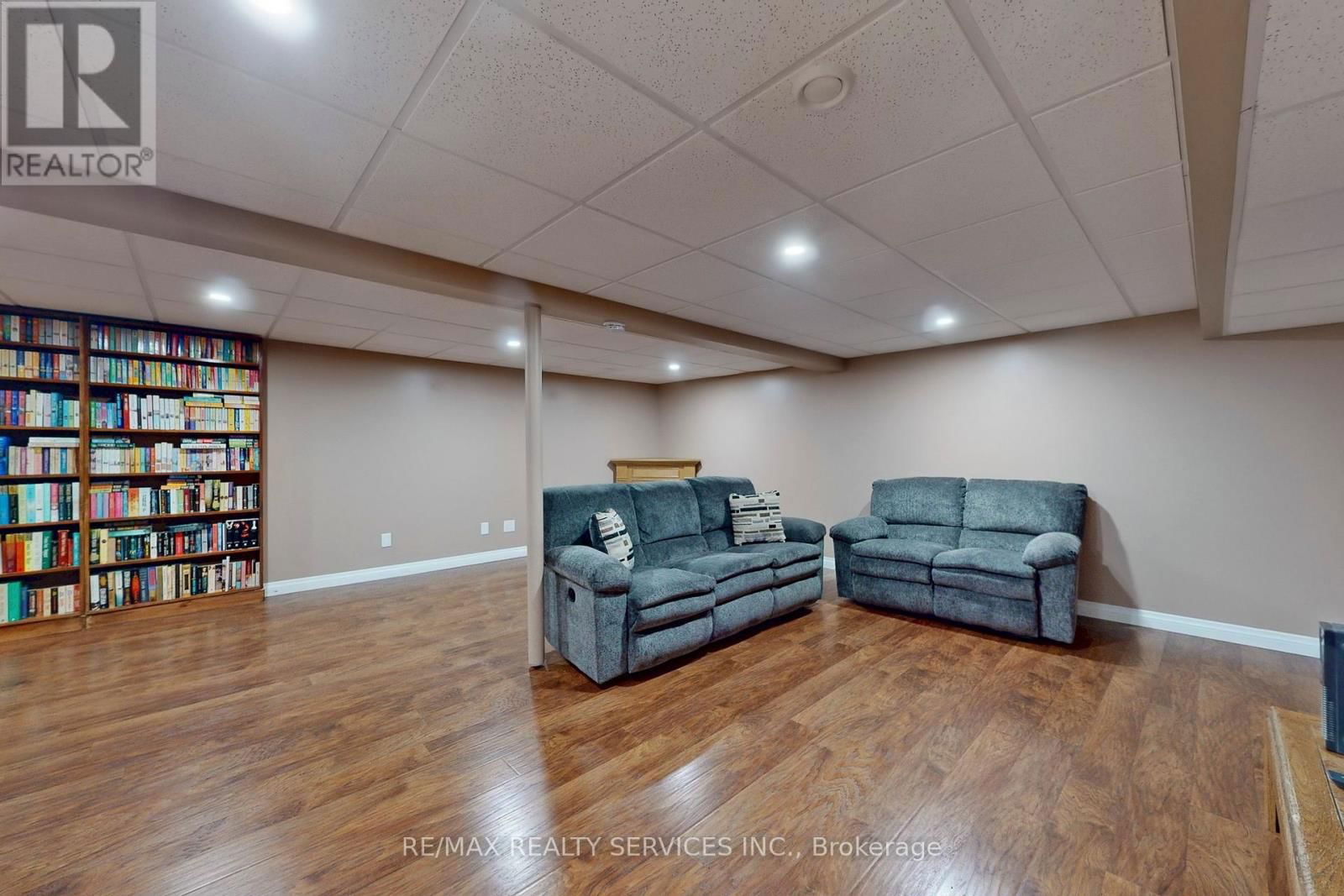 18 HEGGIE ROAD Image 25