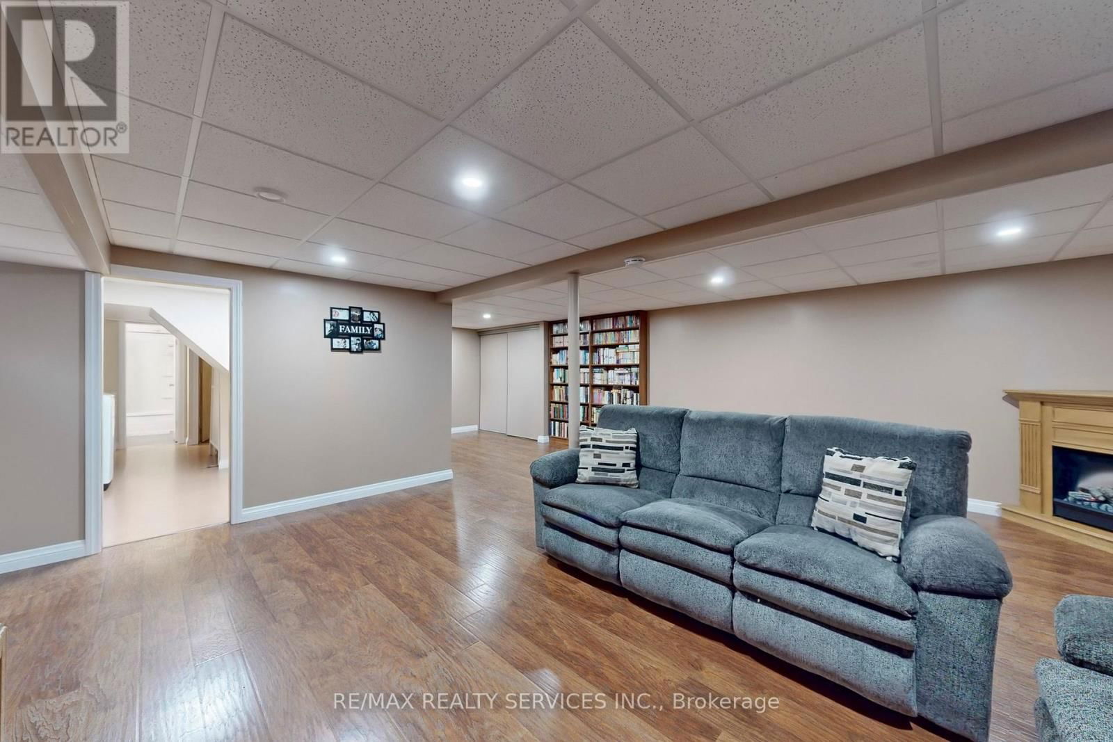 18 HEGGIE ROAD Image 26
