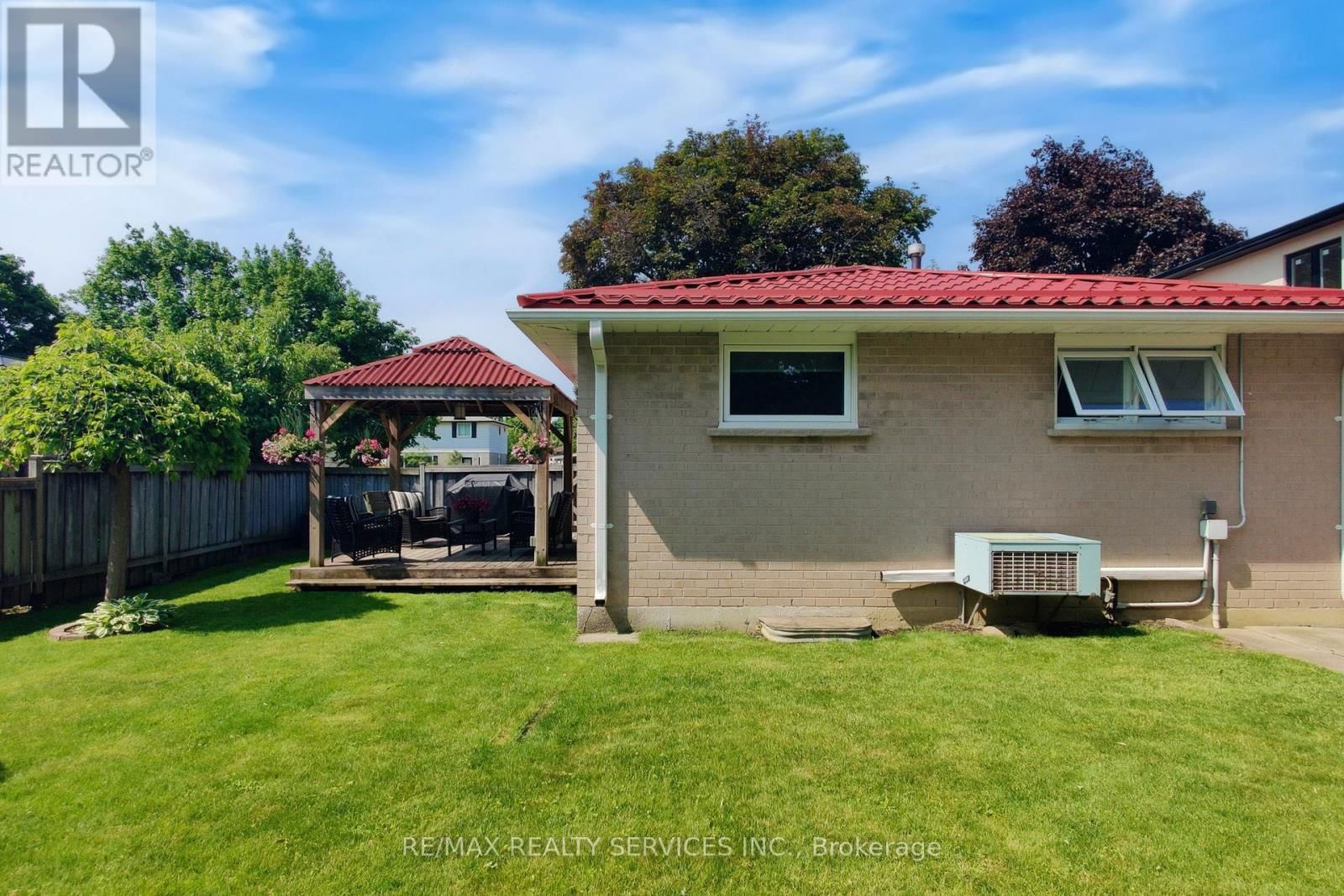 18 HEGGIE ROAD Image 43