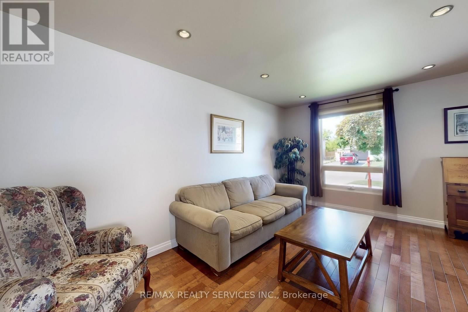 18 HEGGIE ROAD Image 6