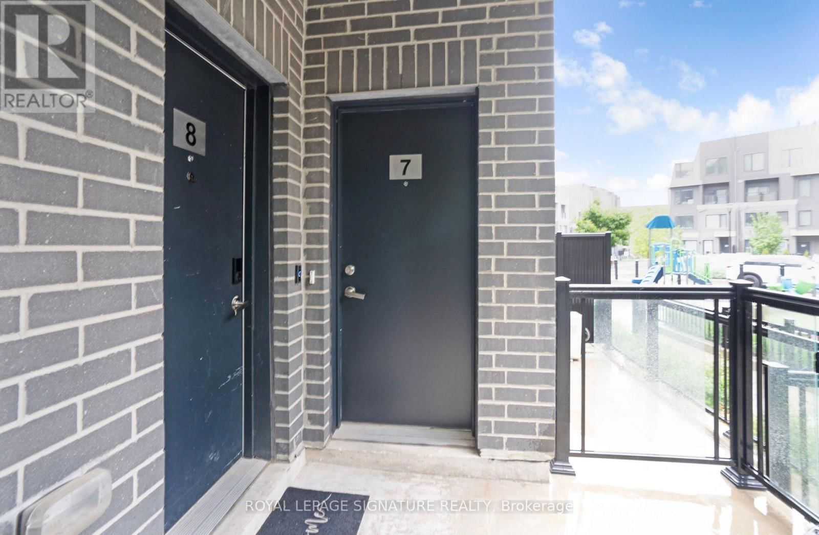 7 - 3492 WIDDICOMBE WAY Image 2