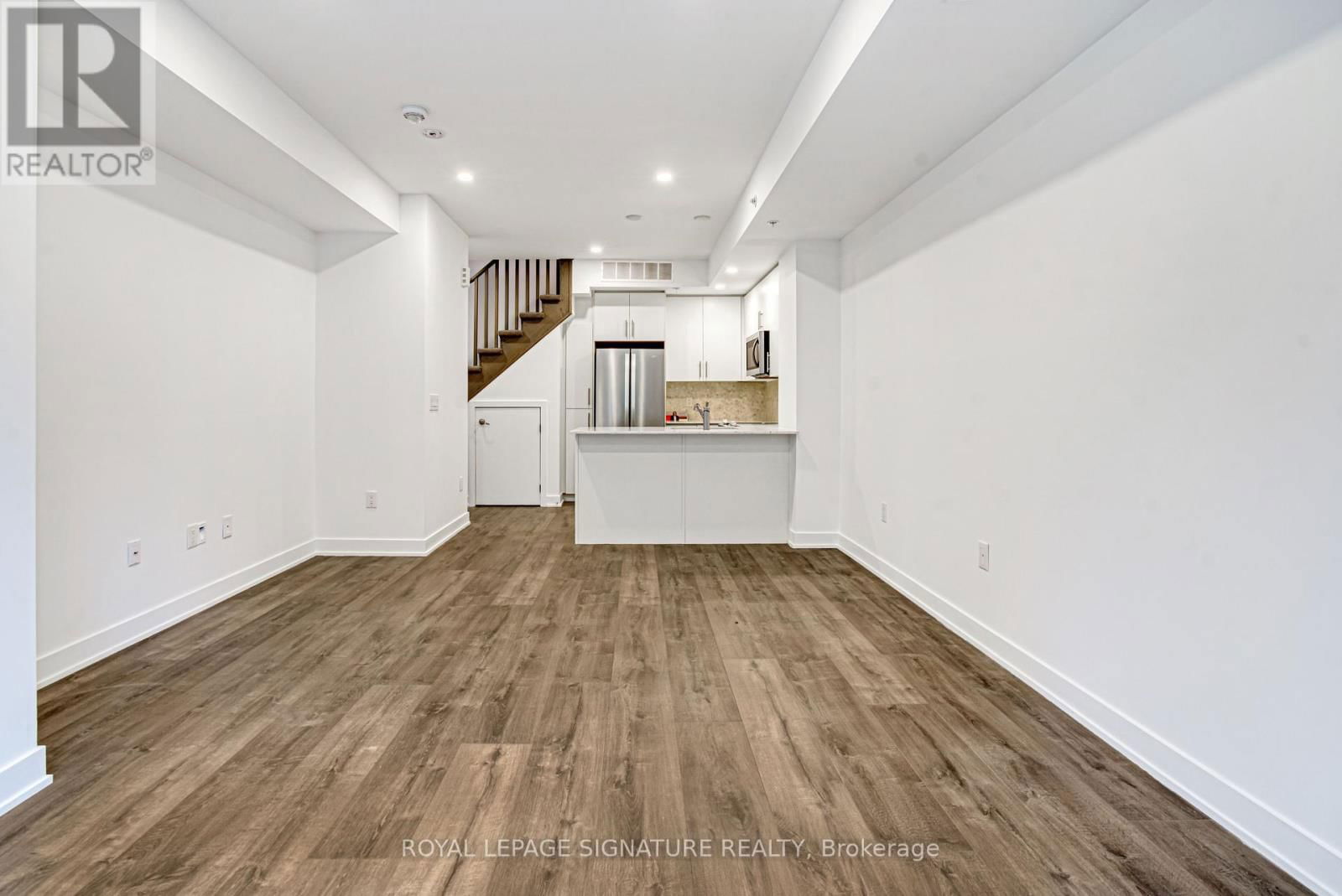 7 - 3492 WIDDICOMBE WAY Image 5