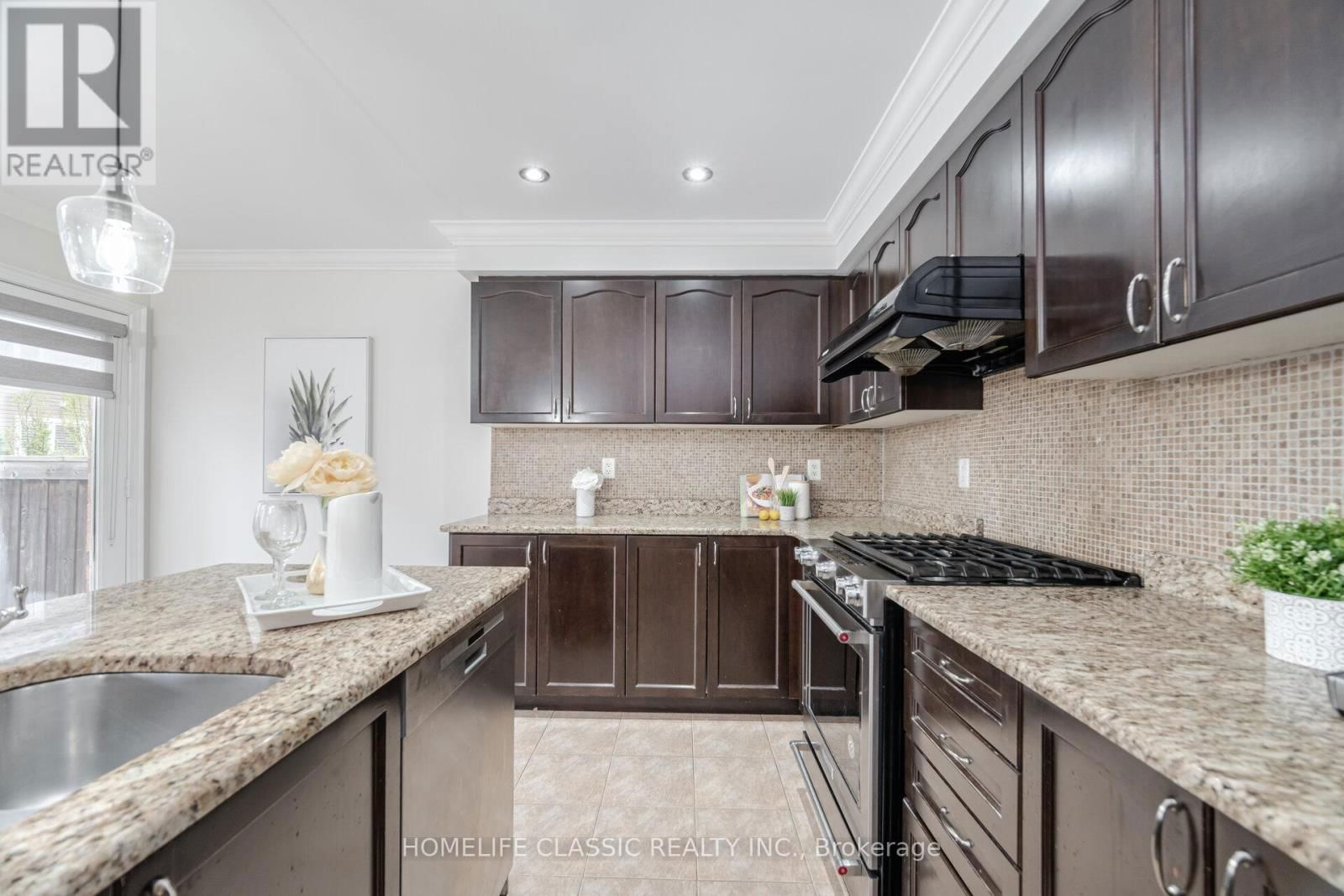 141 WILLET TERRACE Image 12