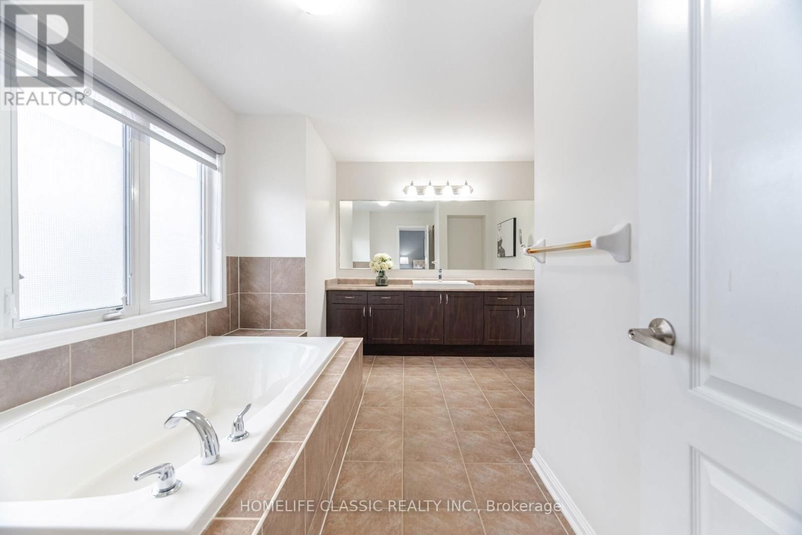 141 WILLET TERRACE Image 26