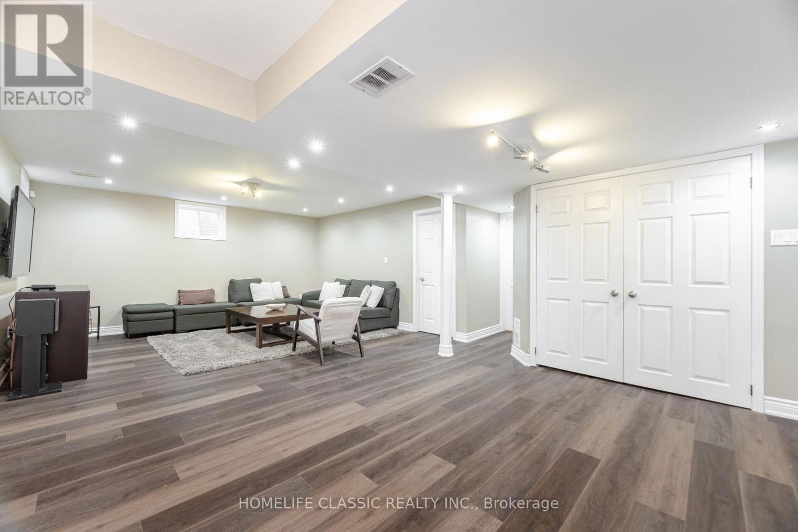 141 WILLET TERRACE Image 39