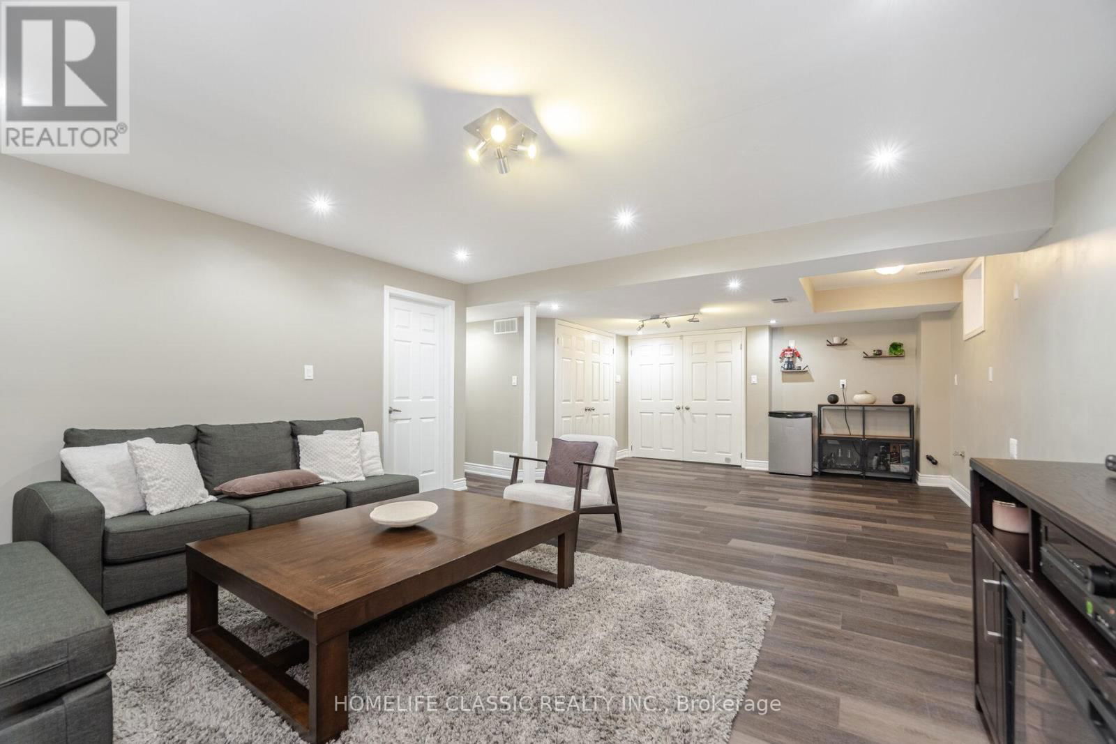 141 WILLET TERRACE Image 42