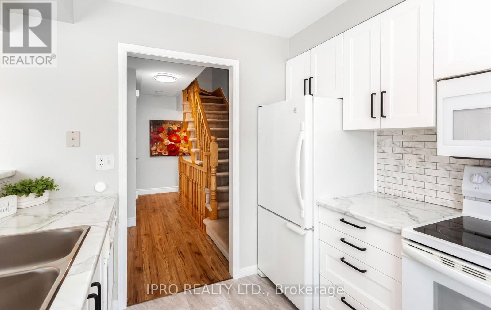 1183 BARNARD DRIVE Image 19
