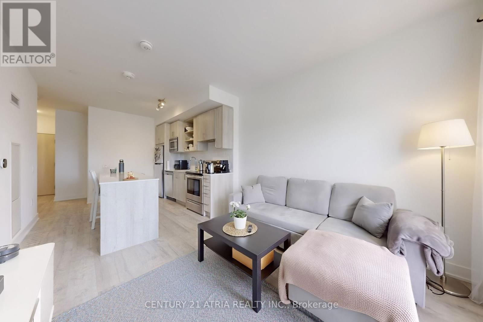 217 - 60 GEORGE BUTCHART DRIVE Image 10