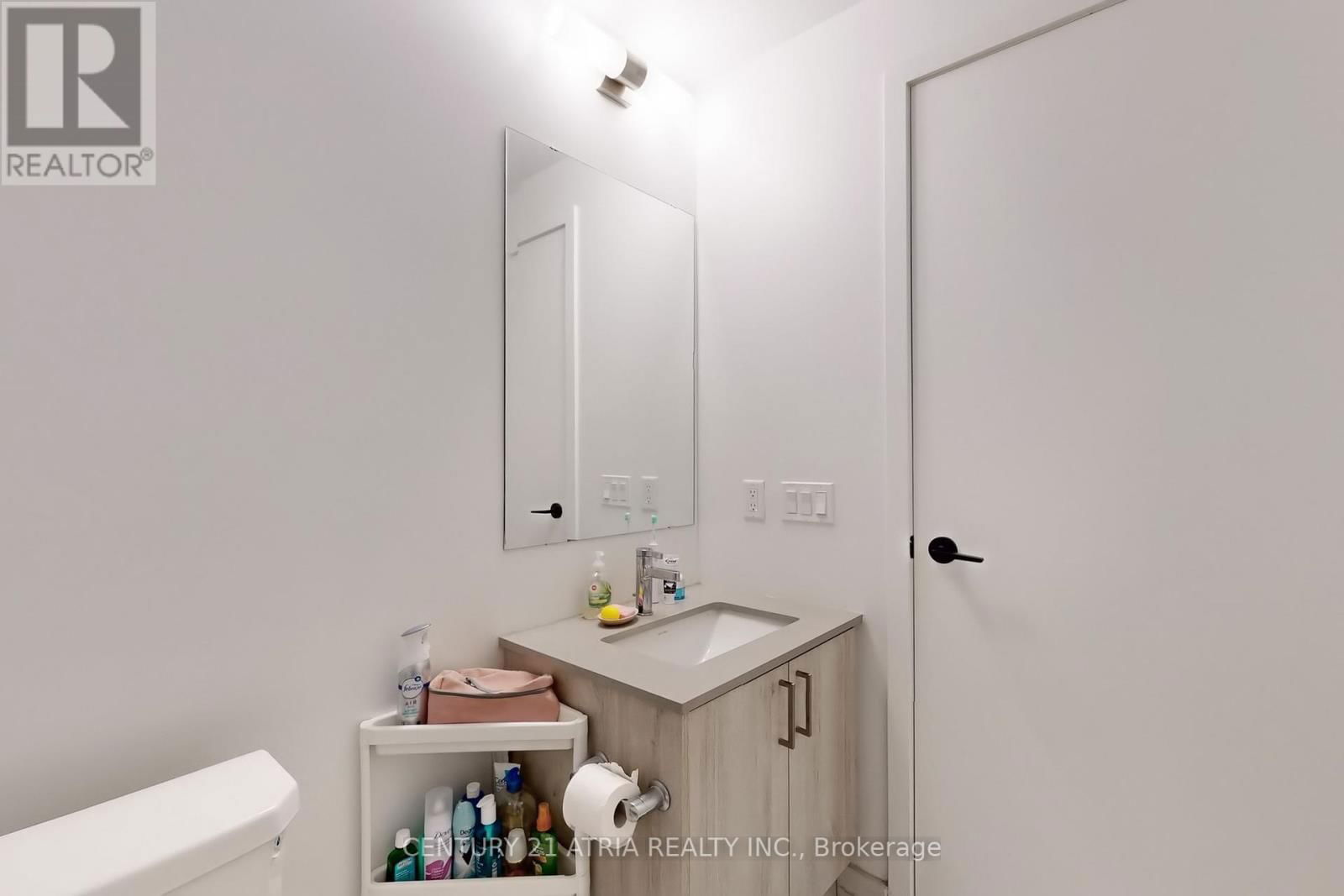 217 - 60 GEORGE BUTCHART DRIVE Image 17