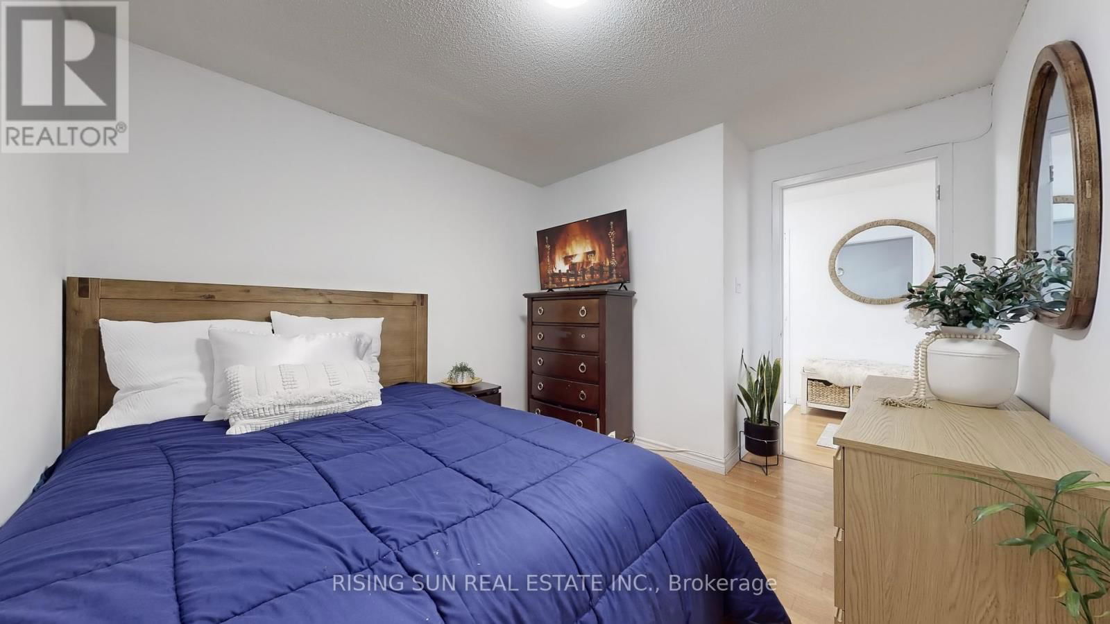 1810 - 5 ROWNTREE ROAD Image 22
