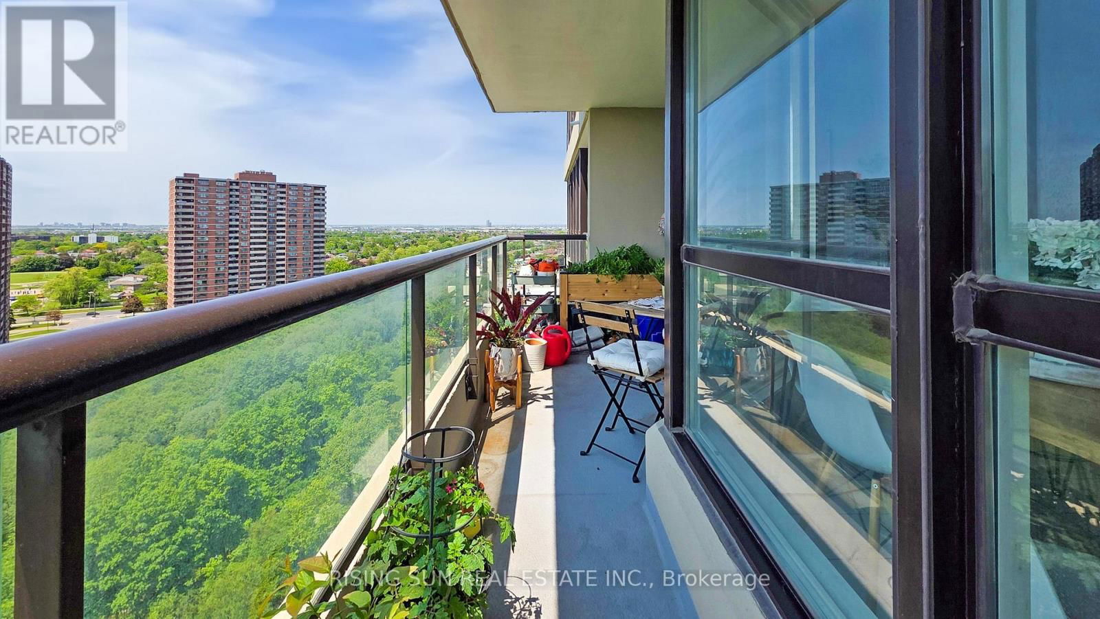 1810 - 5 ROWNTREE ROAD Image 30