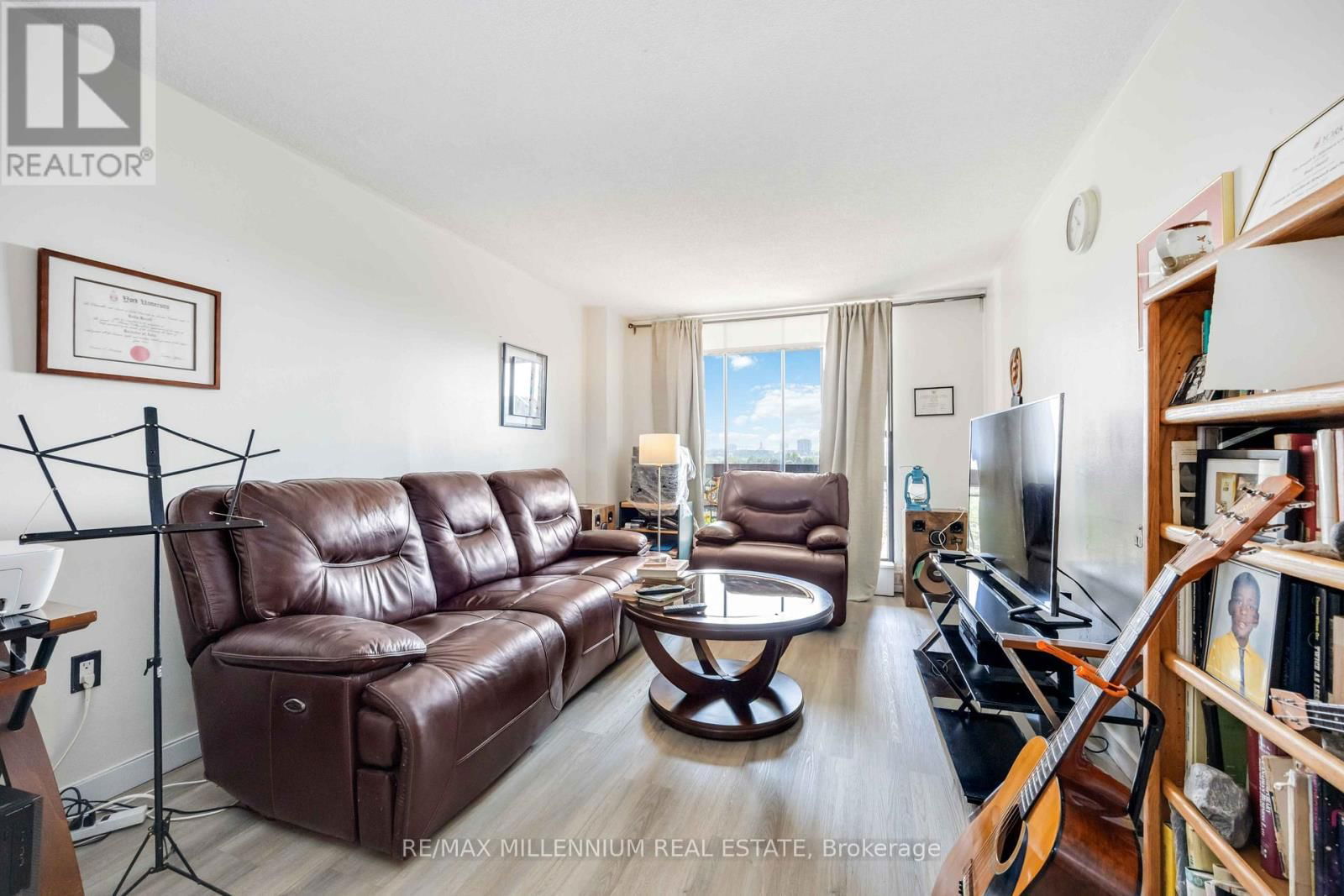 720 - 4645 JANE STREET Image 11