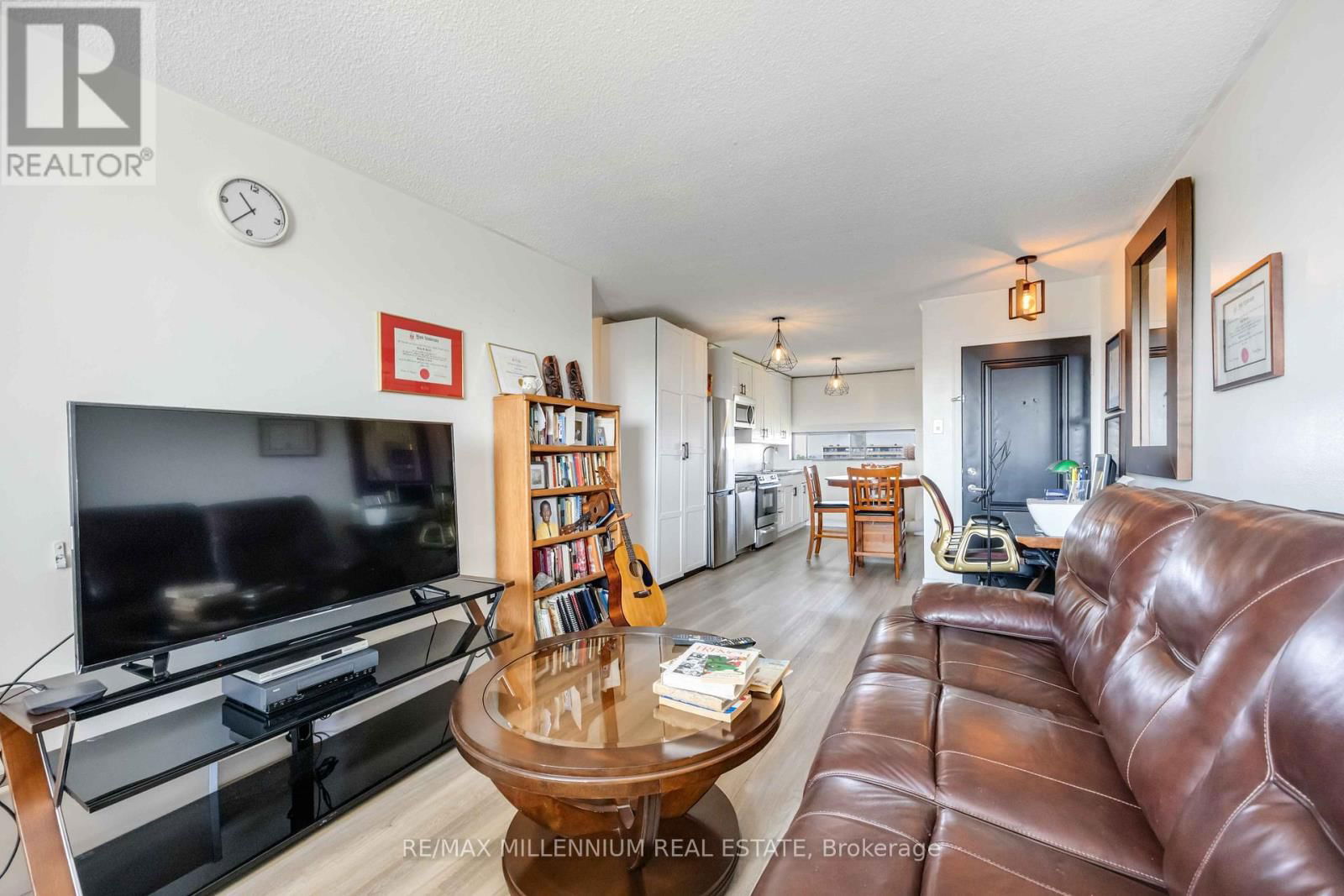 720 - 4645 JANE STREET Image 13