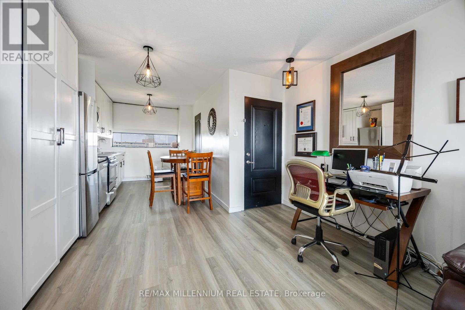 720 - 4645 JANE STREET Image 15