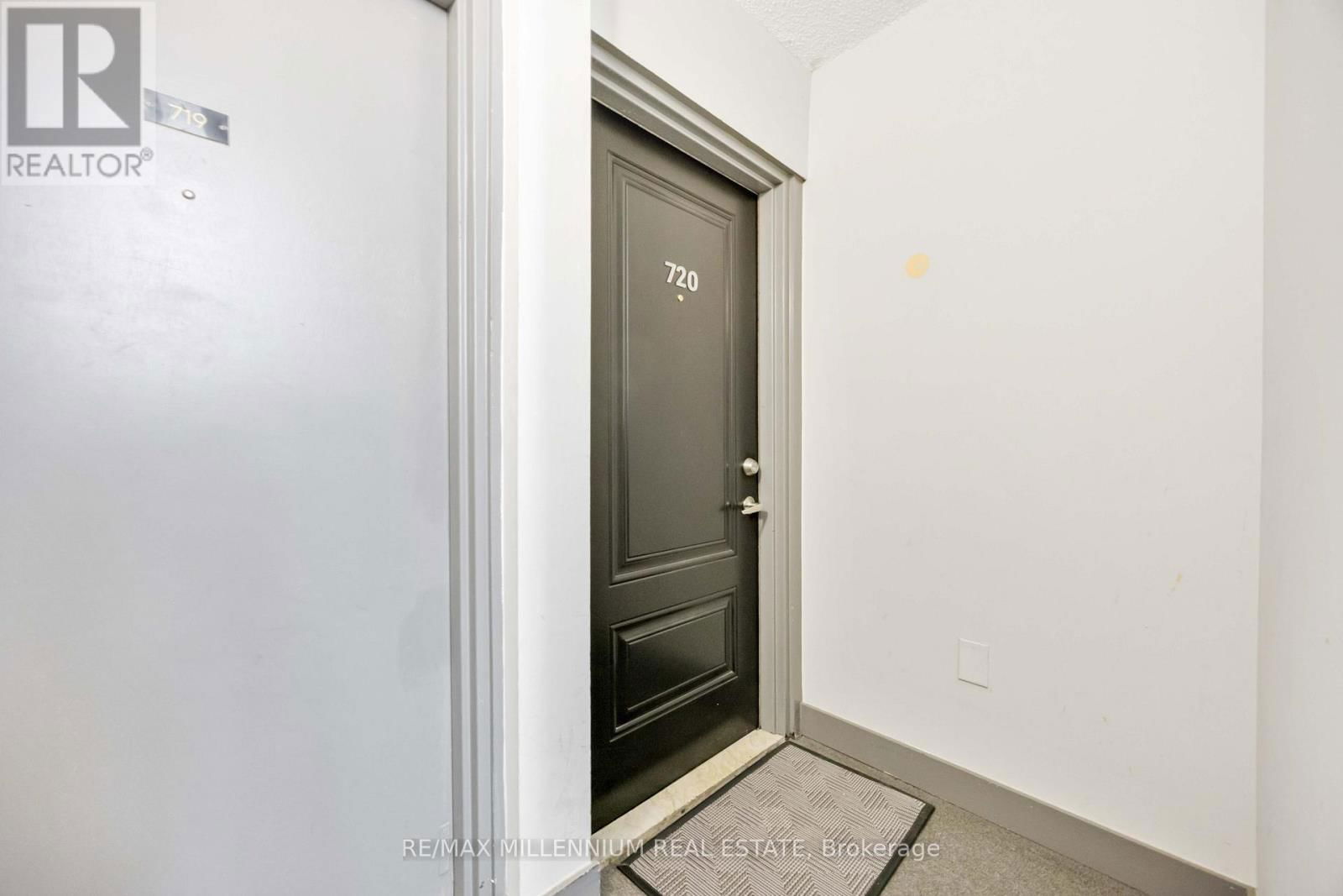 720 - 4645 JANE STREET Image 5