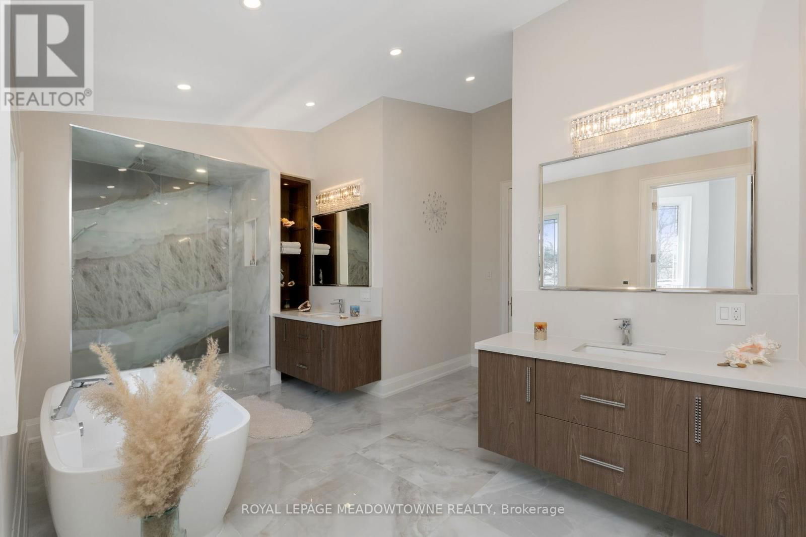13867 HERITAGE ROAD Image 25