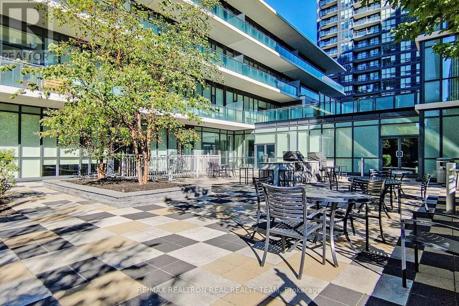 2205 - 4070 CONFEDERATION PARKWAY Image 32