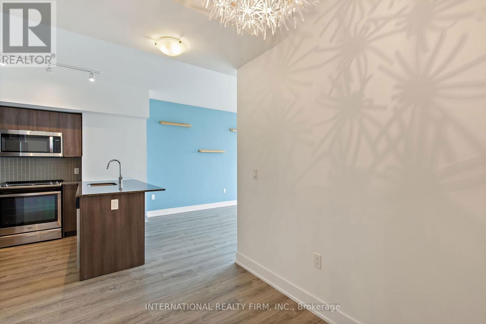 1409 - 20 SHORE BREEZE DRIVE Image 15