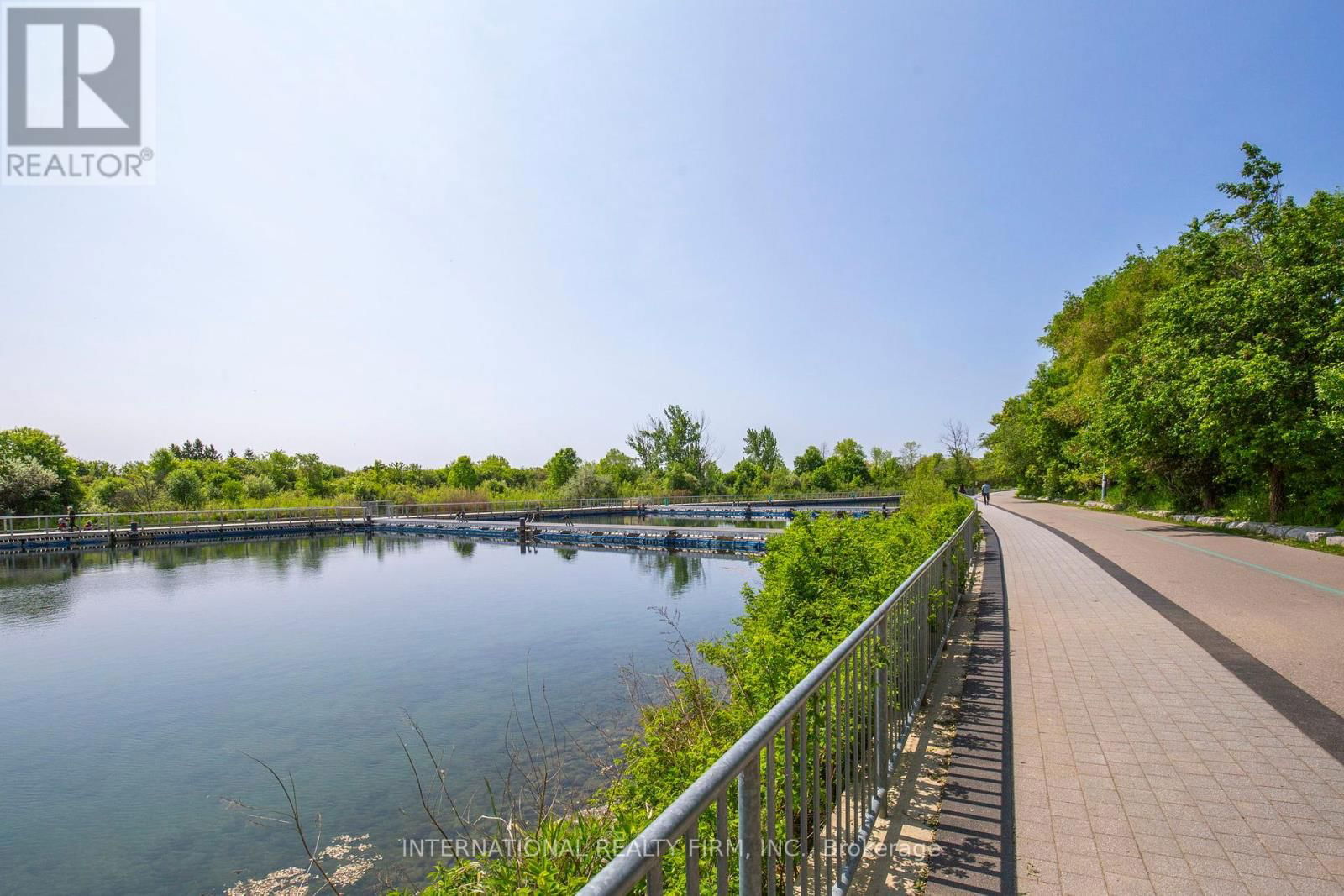 1409 - 20 SHORE BREEZE DRIVE Image 35