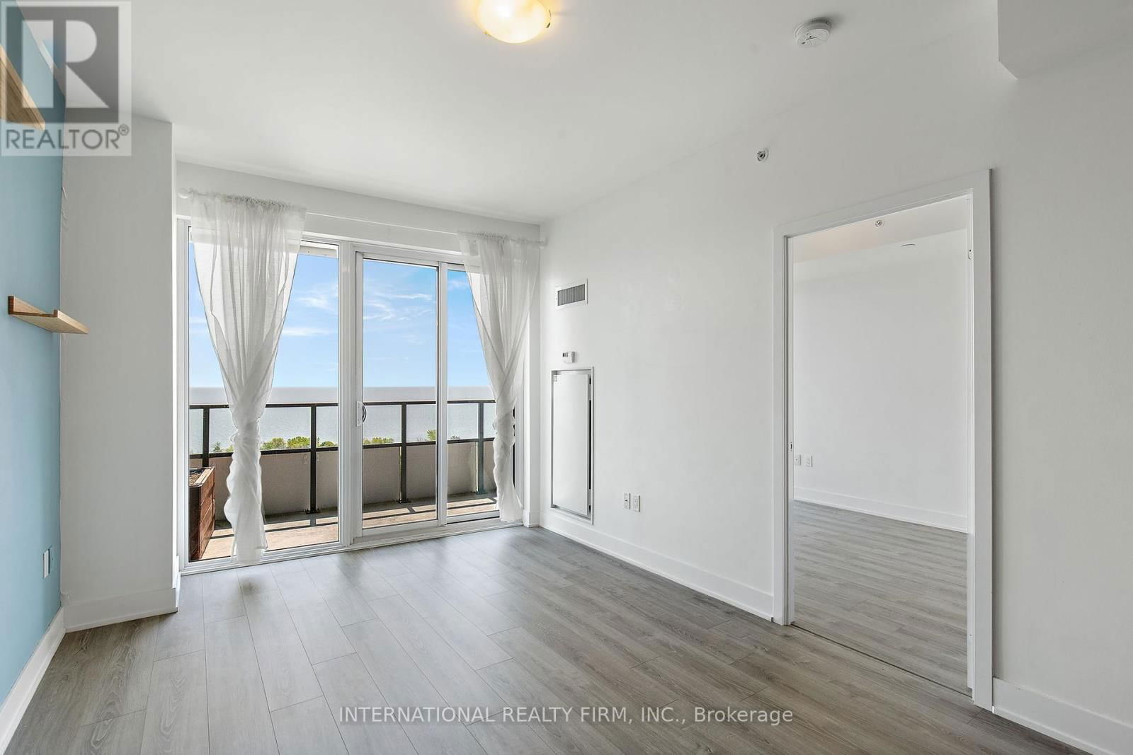 1409 - 20 SHORE BREEZE DRIVE Image 8