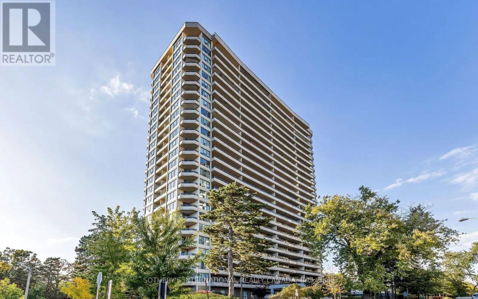903 - 50 QUEBEC AVENUE Image 1