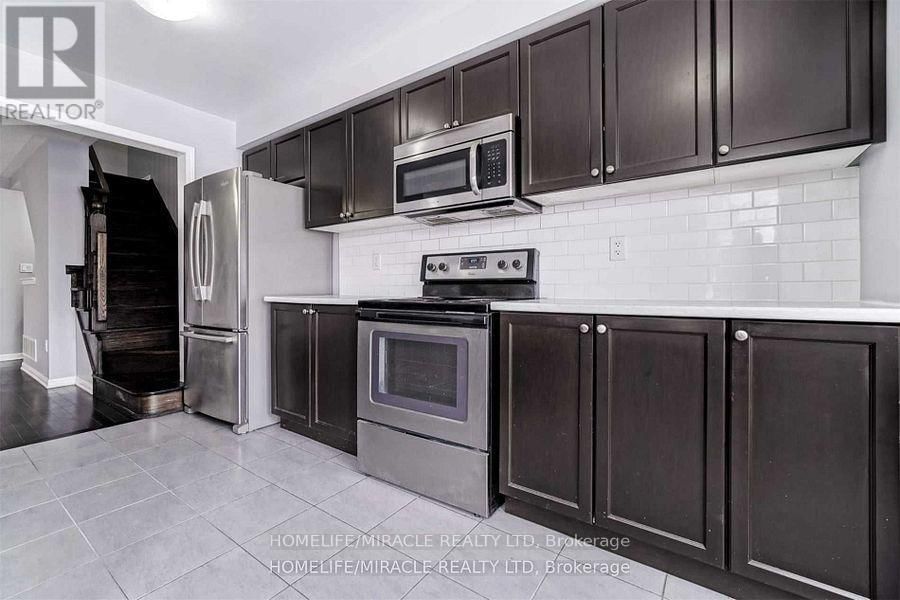 43 COLONEL FRANK CHENG CRESCENT Image 10