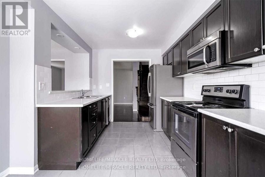 43 COLONEL FRANK CHENG CRESCENT Image 11