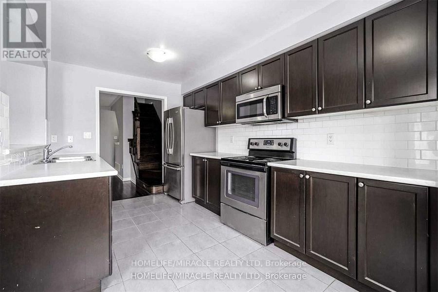 43 COLONEL FRANK CHENG CRESCENT Image 12