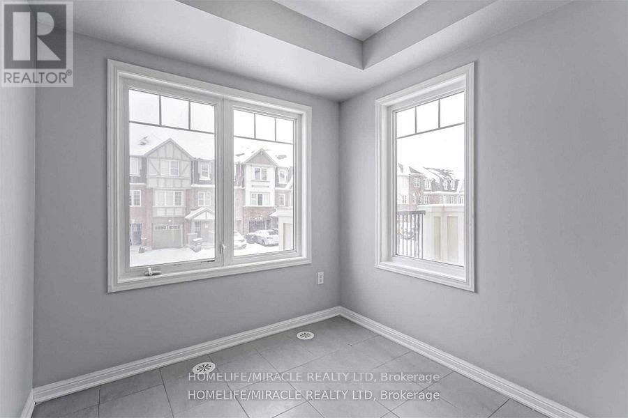 43 COLONEL FRANK CHENG CRESCENT Image 13