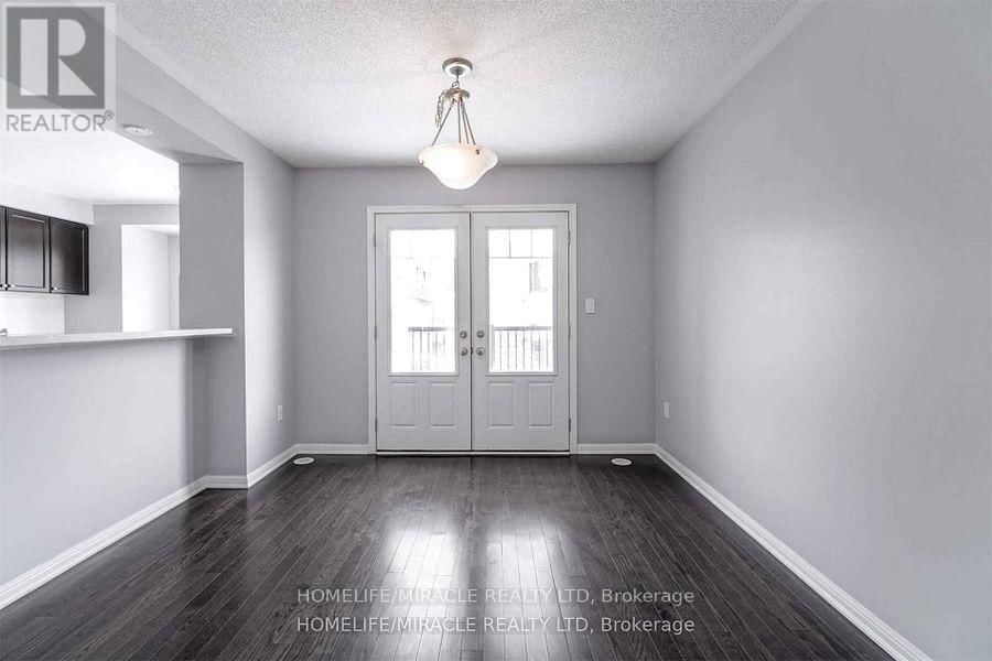 43 COLONEL FRANK CHENG CRESCENT Image 14