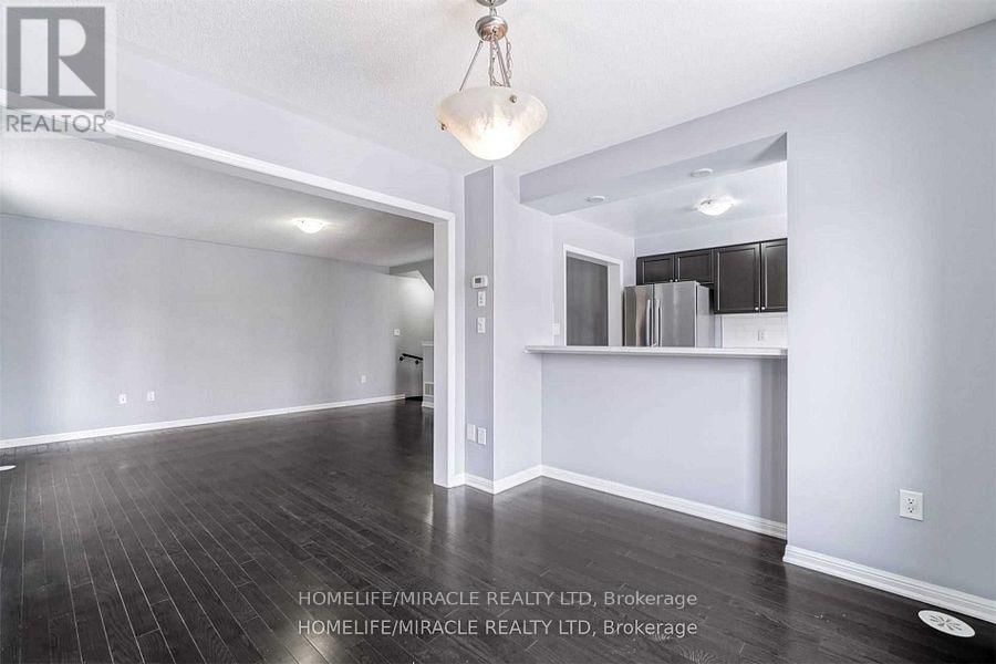 43 COLONEL FRANK CHENG CRESCENT Image 16
