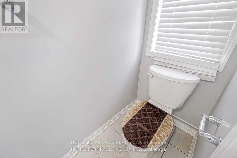 43 COLONEL FRANK CHENG CRESCENT Image 18