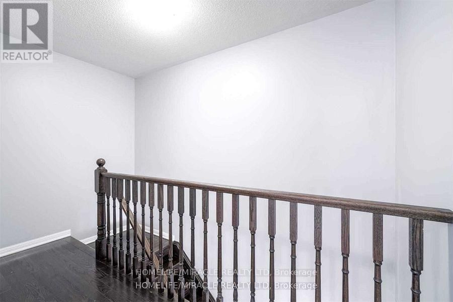 43 COLONEL FRANK CHENG CRESCENT Image 21