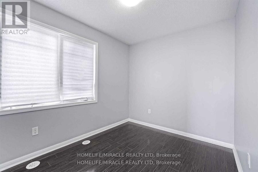 43 COLONEL FRANK CHENG CRESCENT Image 26