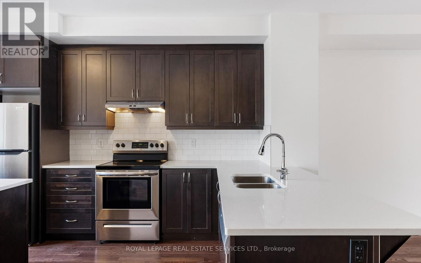 3088 WILLIAM CUTMORE BOULEVARD Image 9