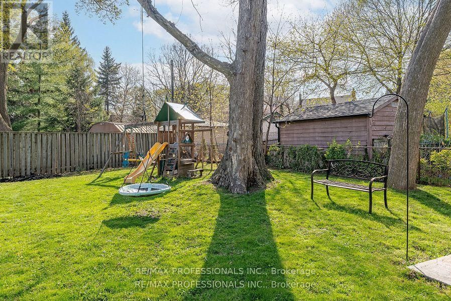 10 WOODBURY PLACE Image 40