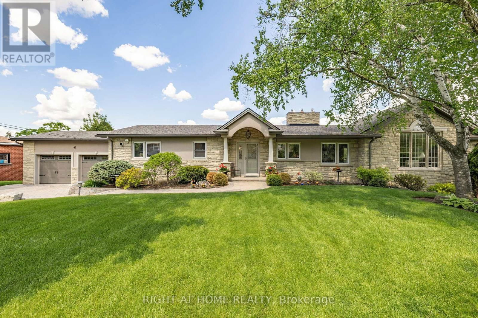 42 VALLEYVIEW ROAD Image 1